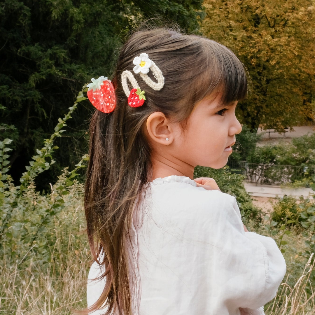 Crochet Daisy and Strawberry Clips