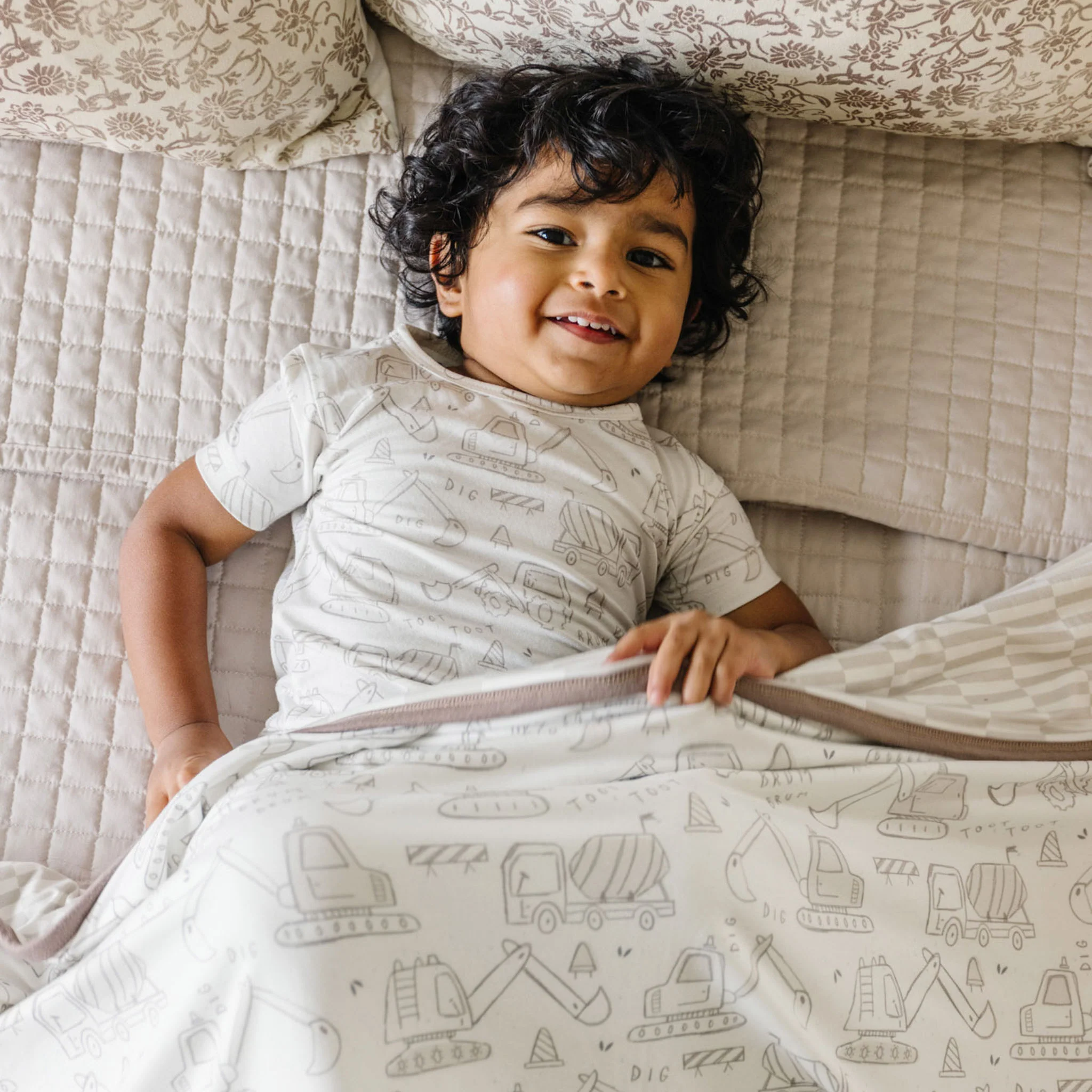 Gage 3-Layer Stretchy Quilt