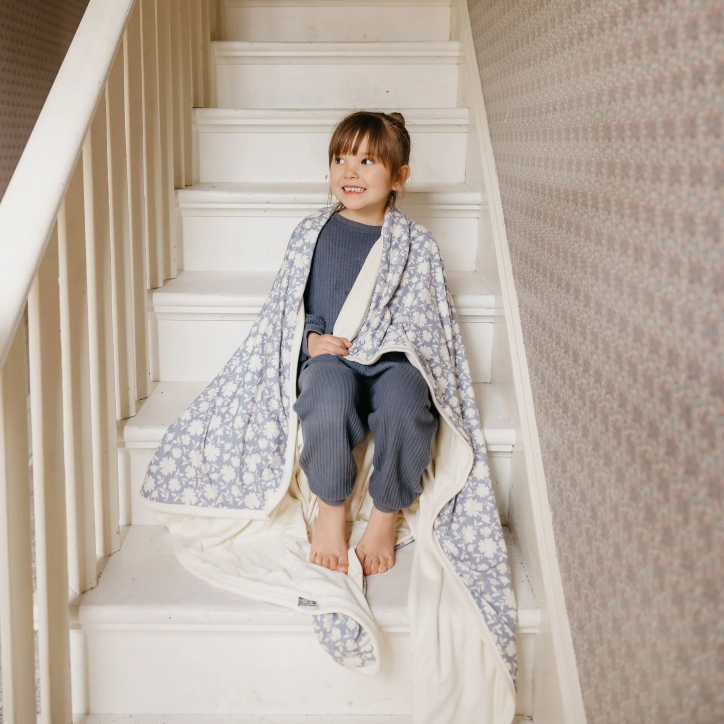 Lacie 3-Layer Stretchy Quilt