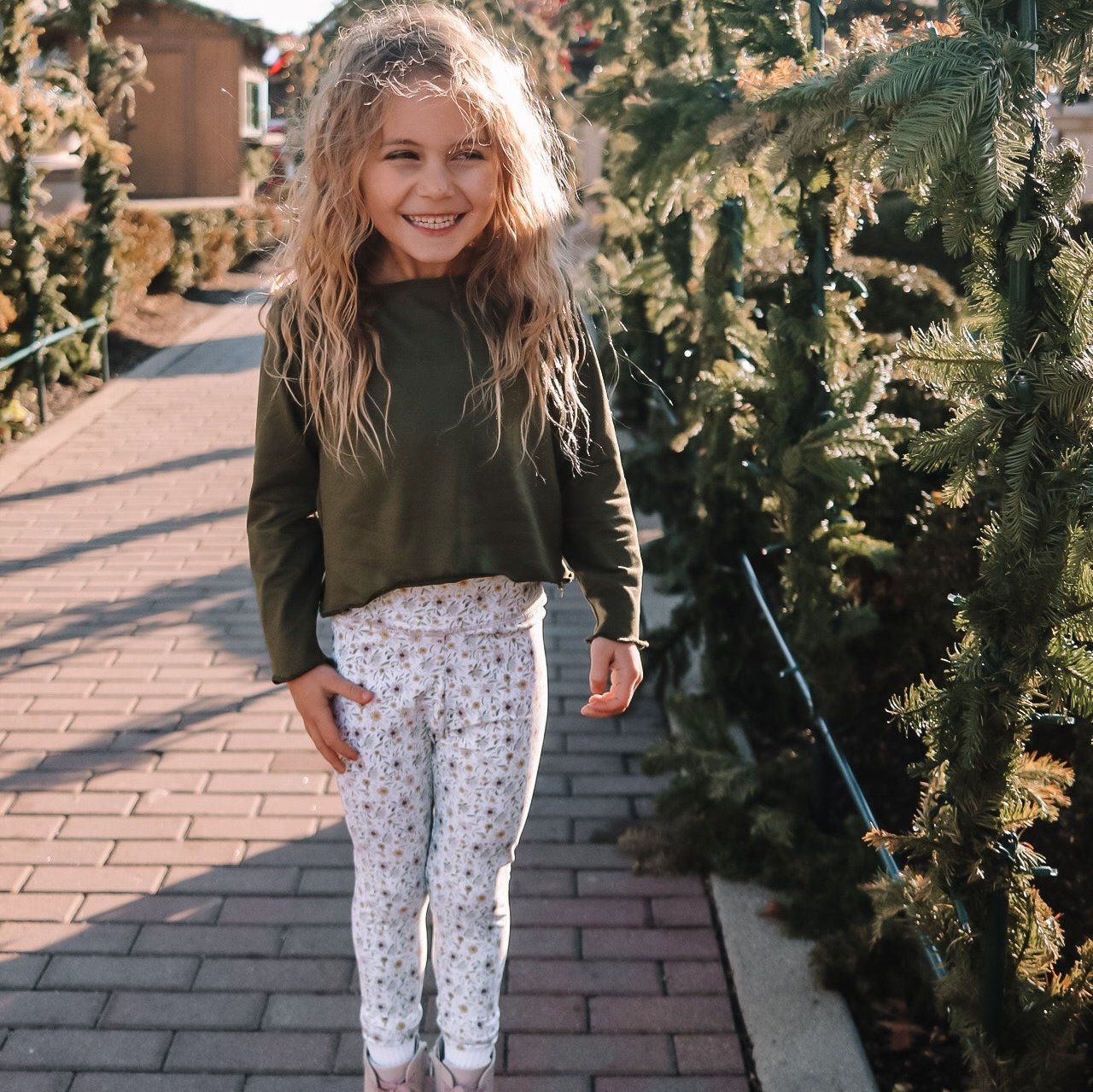 Almond Floral Leggings