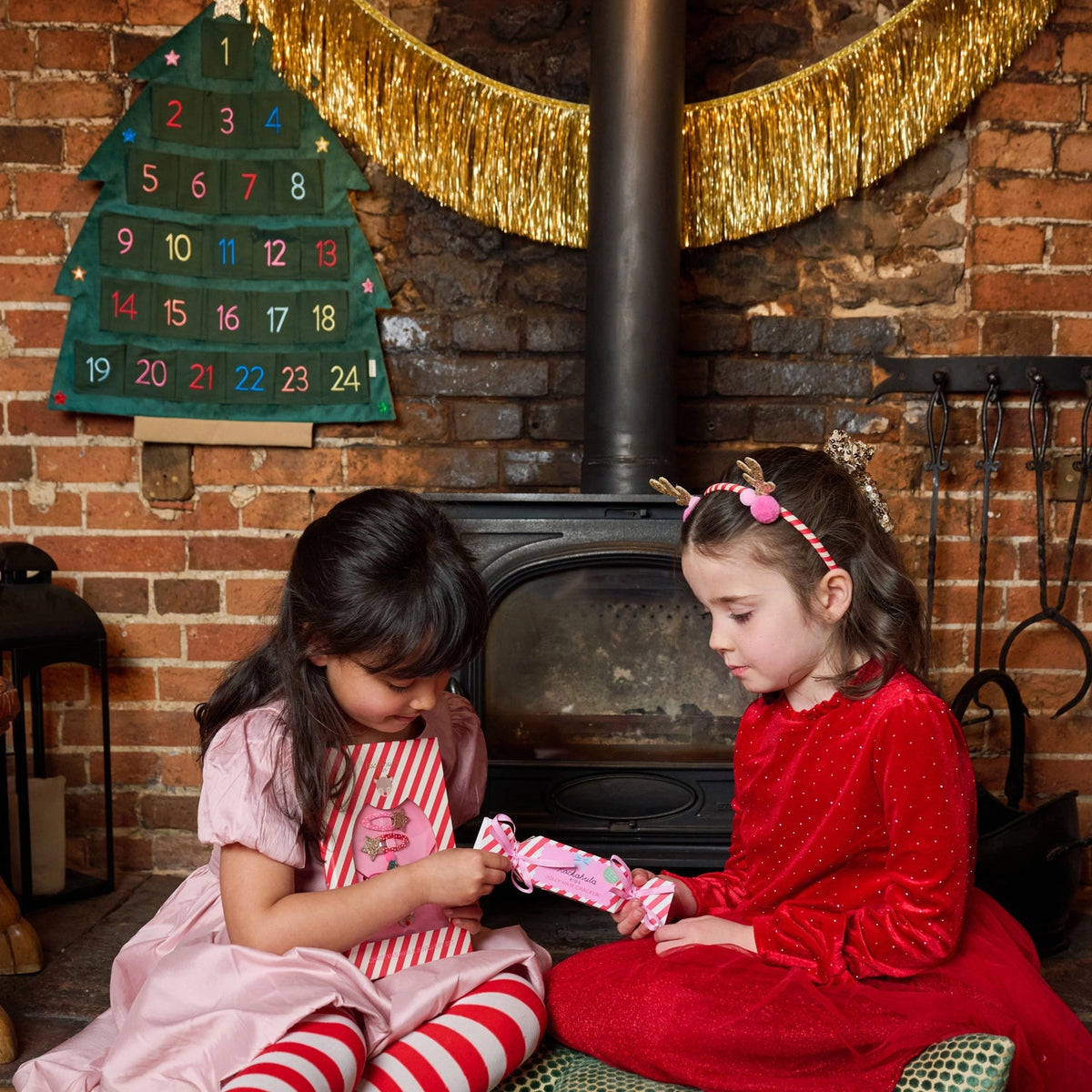 Jolly Christmas Cracker Gift Set