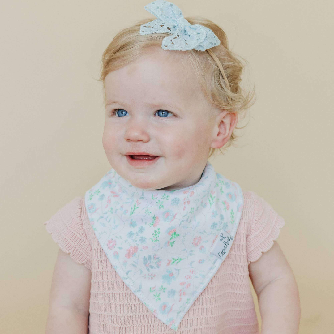 Claire Bandana Bib Set