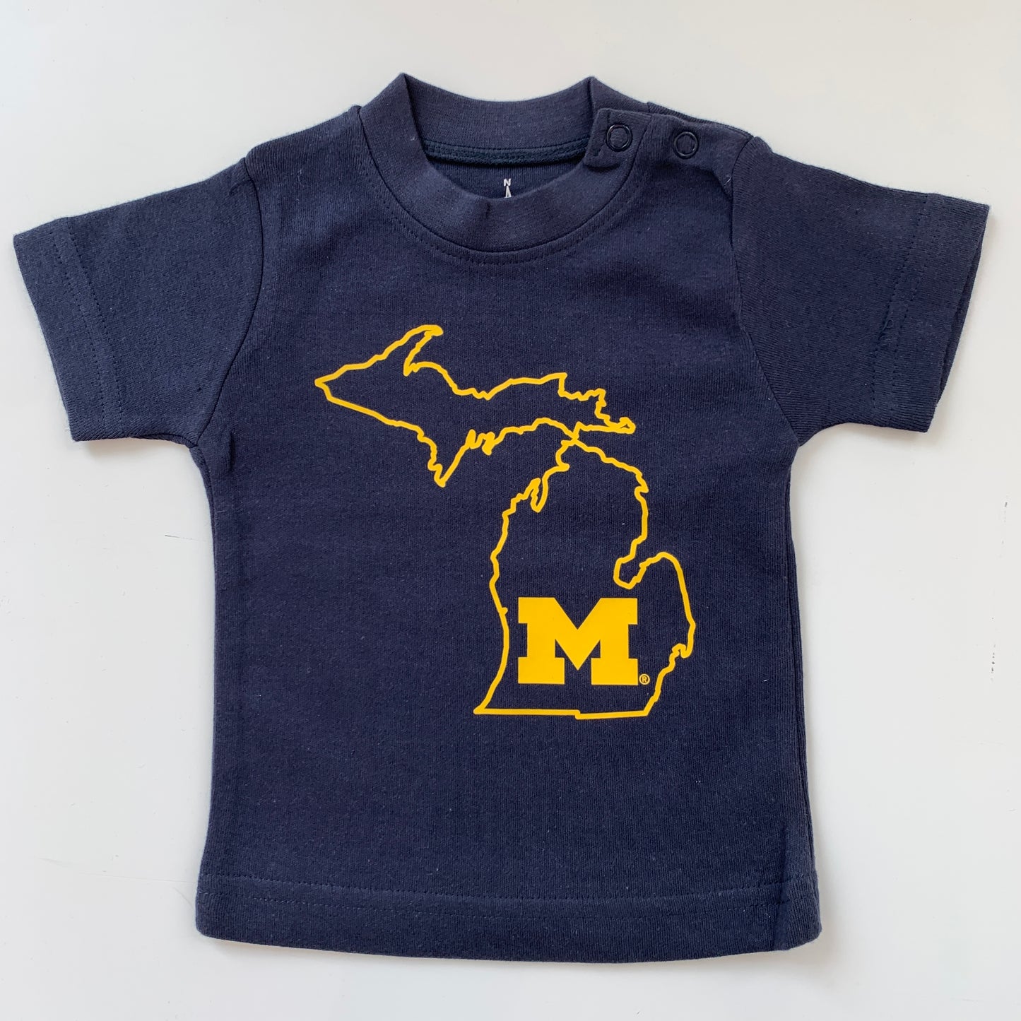 Outline State Michigan Short Sleeve Tee