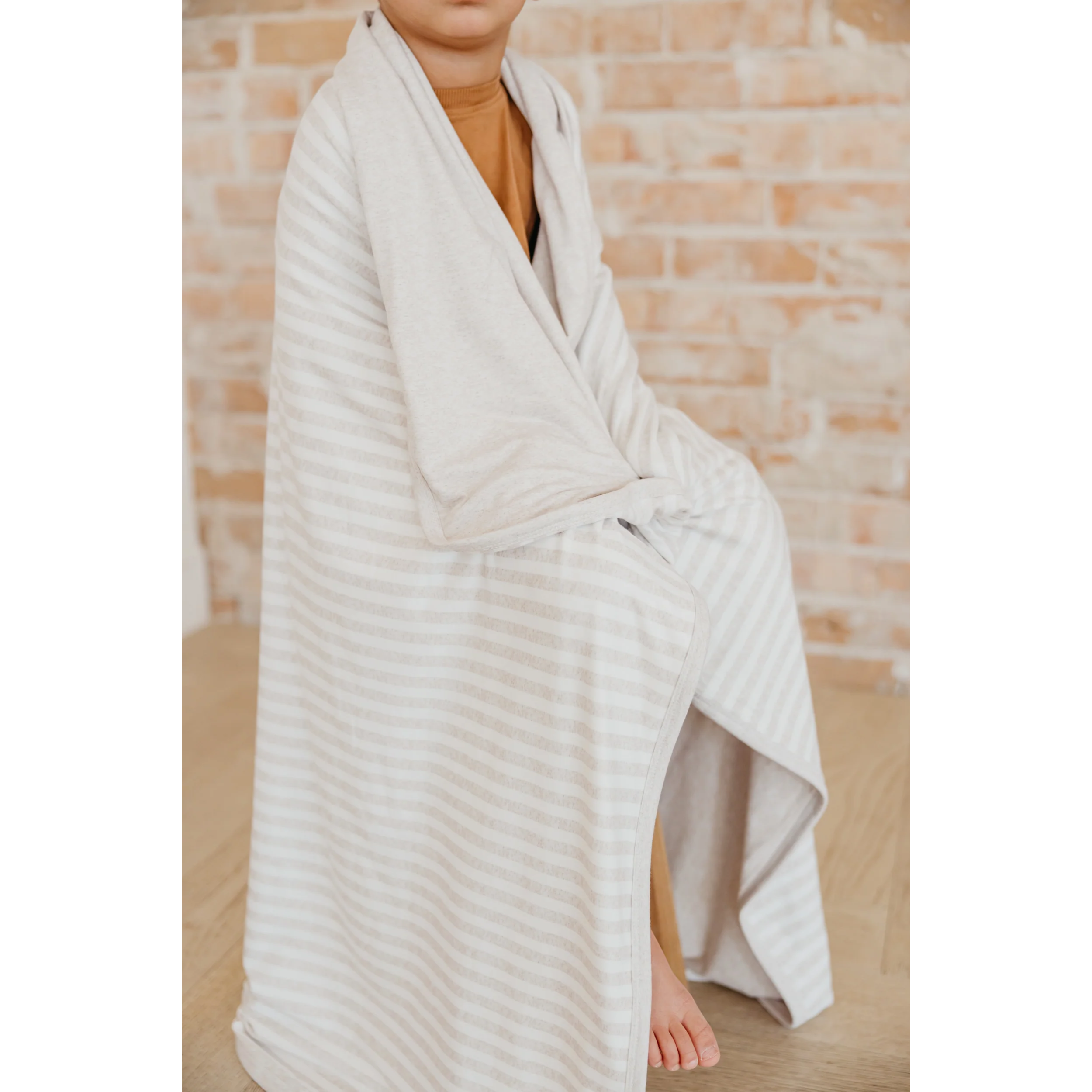 Coastal 3-Layer Stretchy Quilt