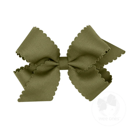 Sage Medium Scallop Edge Bow