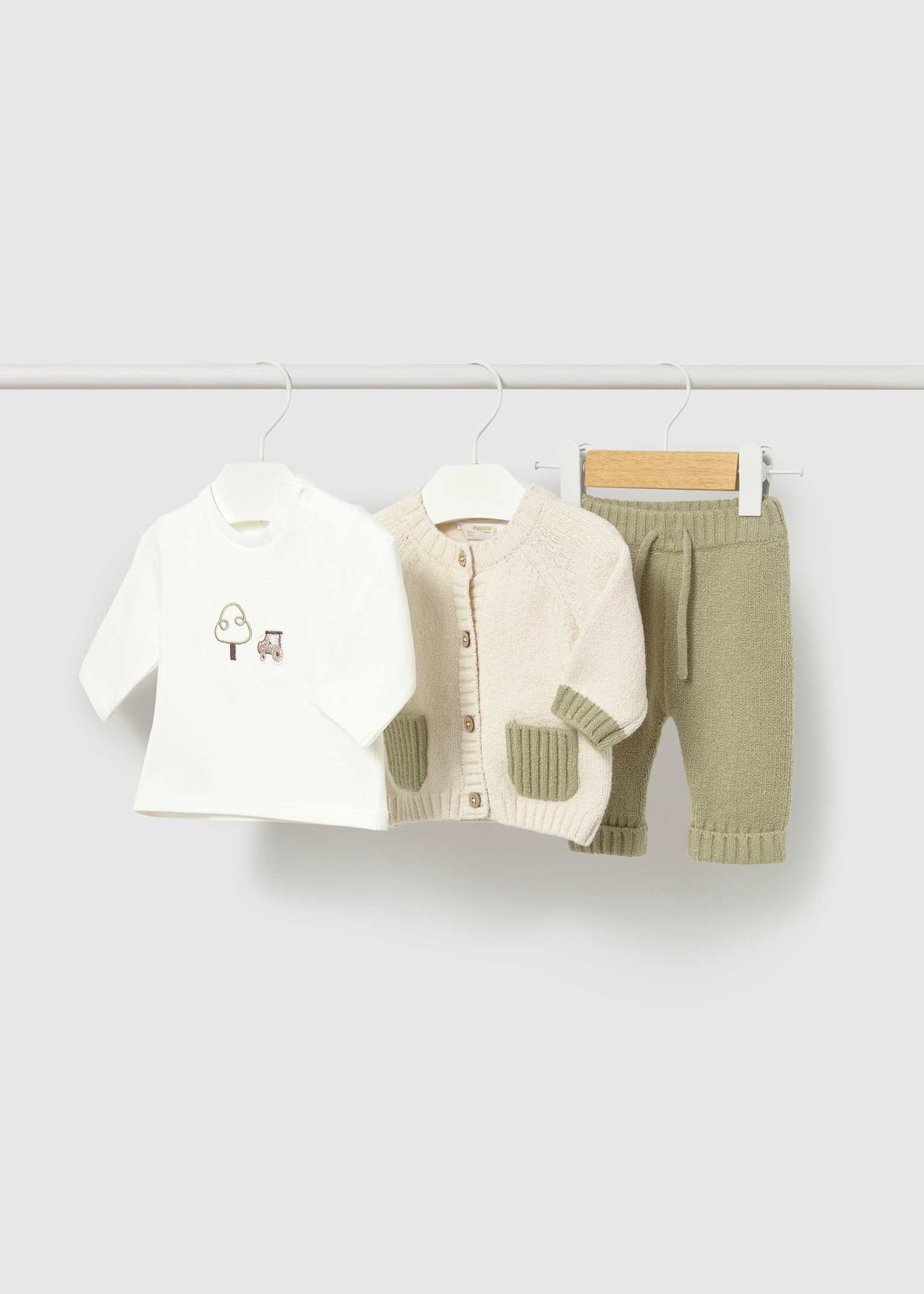 Bayleaf Sweater Set