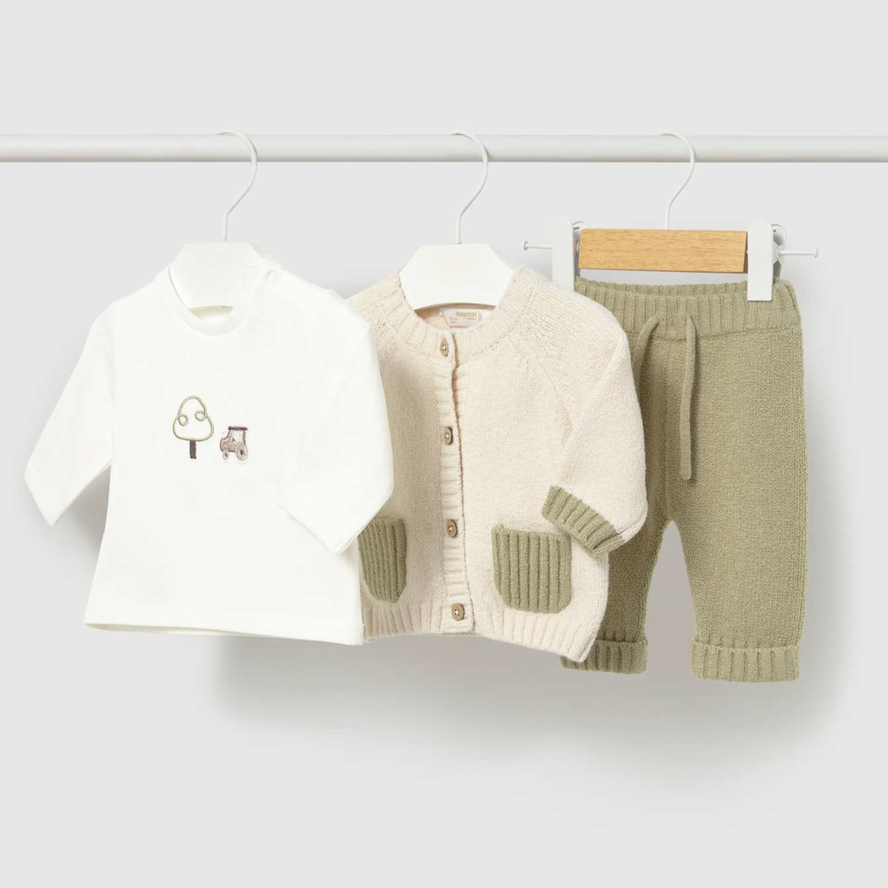 Bayleaf Sweater Set